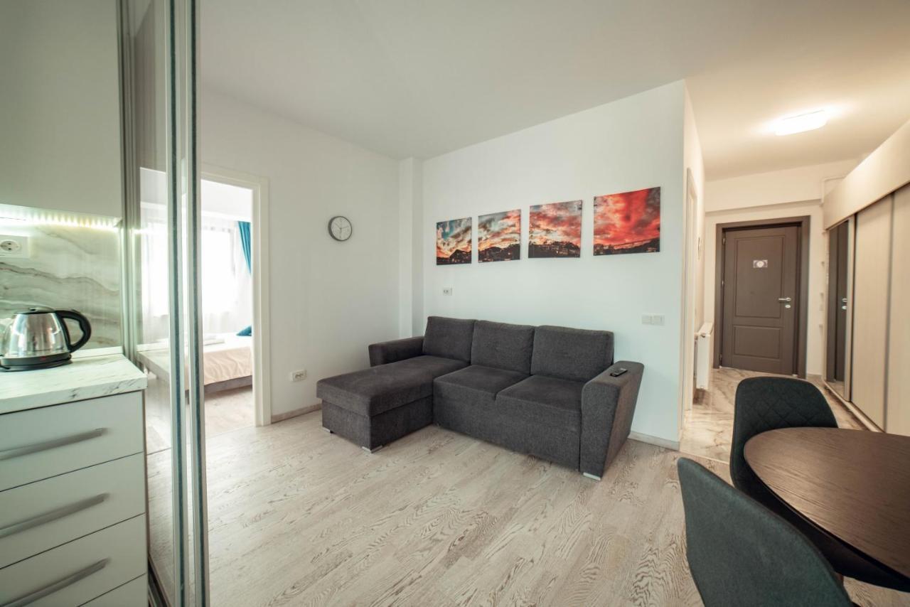 Cozy Aparthotel - Ultracentral Luxury Apartments Яссы Экстерьер фото
