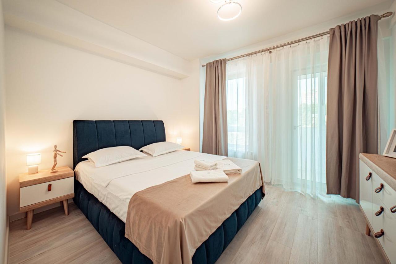 Cozy Aparthotel - Ultracentral Luxury Apartments Яссы Экстерьер фото