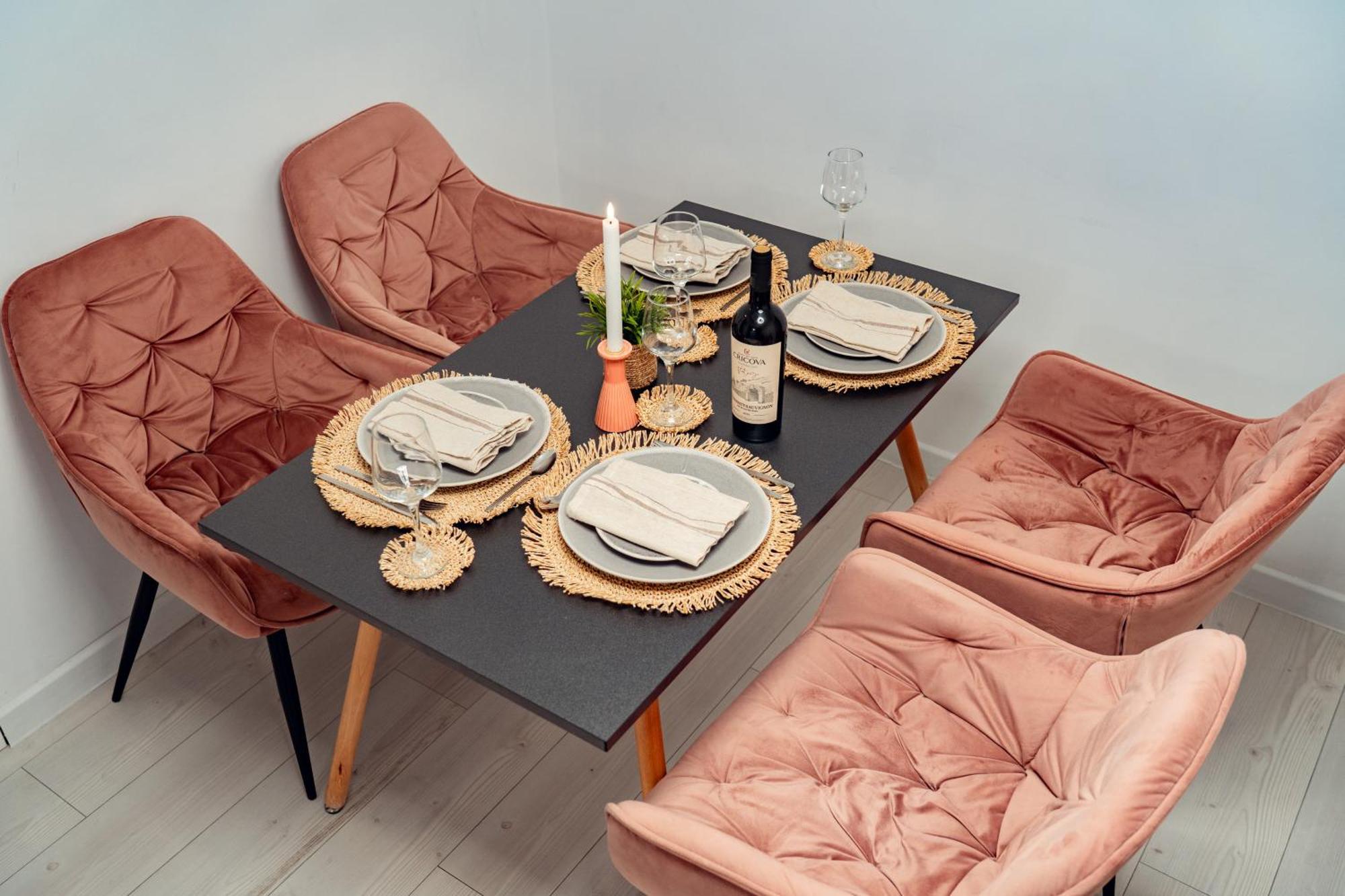 Cozy Aparthotel - Ultracentral Luxury Apartments Яссы Экстерьер фото